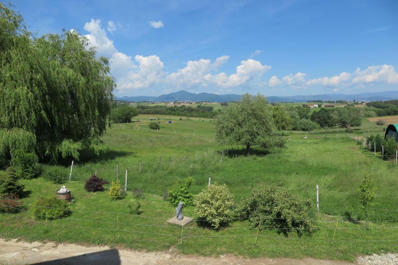 Gite Le Corral Cheminas Zewnętrze zdjęcie